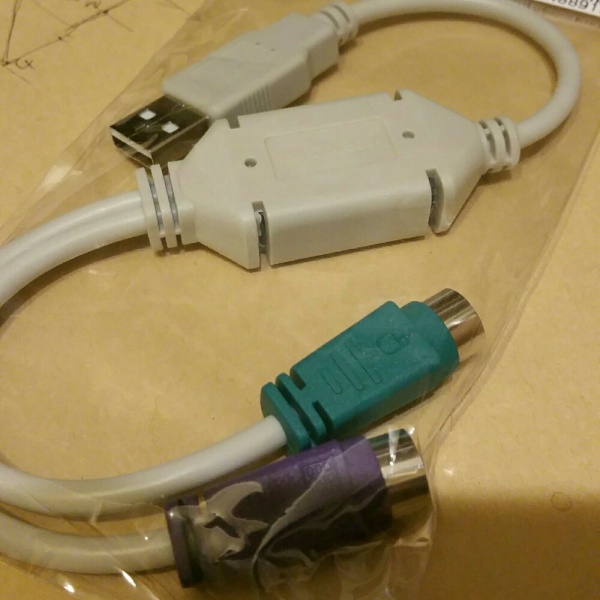 PS2をUSBに変換するケーブル